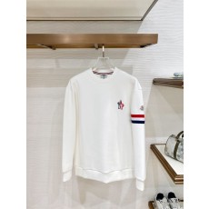 몽클레르 빨강파랑 닭 자수 스트라이프 라운드넥 스웨트셔 001-277533