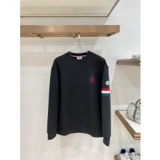 Moncler 레드블루 수탉 자수 스트라이프 패치 크루 001-277534