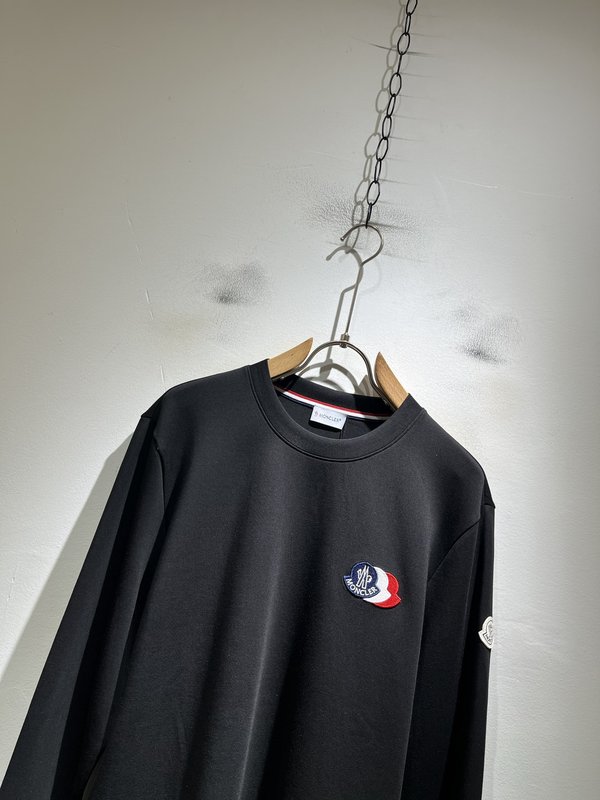 Moncler 몽클레르 2026 가을겨울 긴팔 티셔츠 001-277542