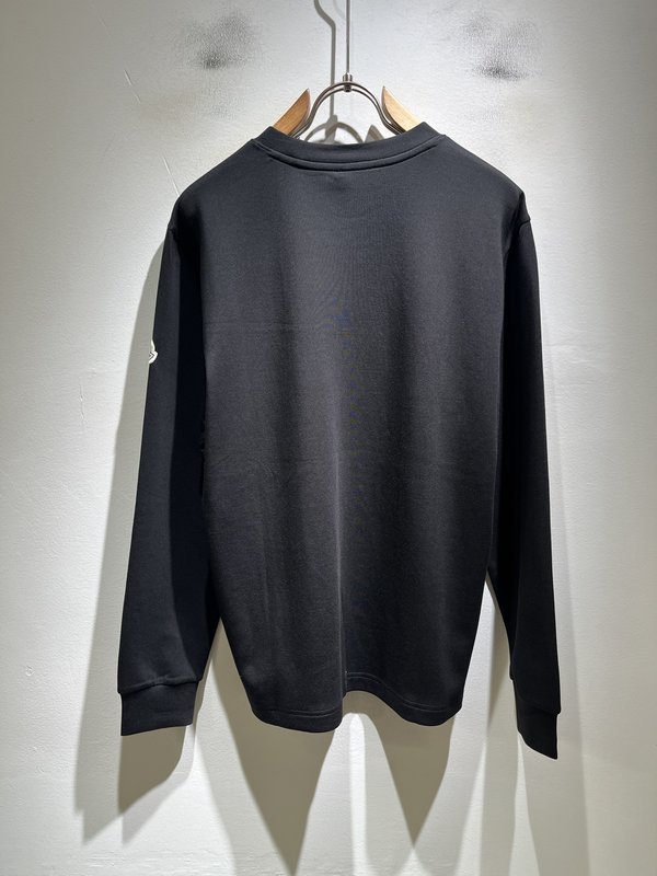몽클레르 가을겨울 신상 긴팔 티셔츠 001-277543