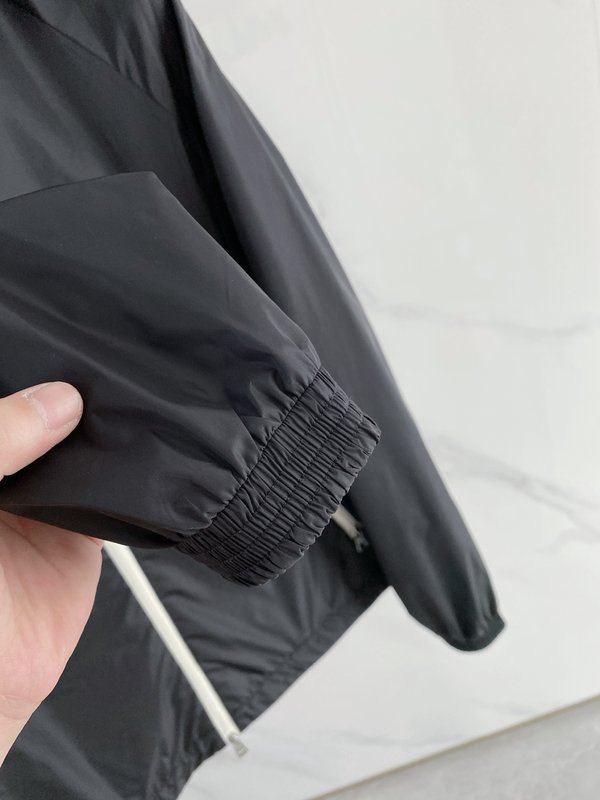Moncler 클래식 로고 봄 자켓 001-277547