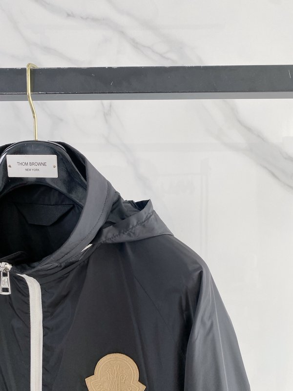 Moncler 클래식 로고 봄 자켓 001-277547