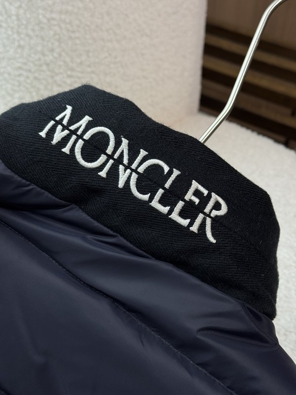 몽클레어 스탠드칼라 지퍼 롱패딩 001-277578