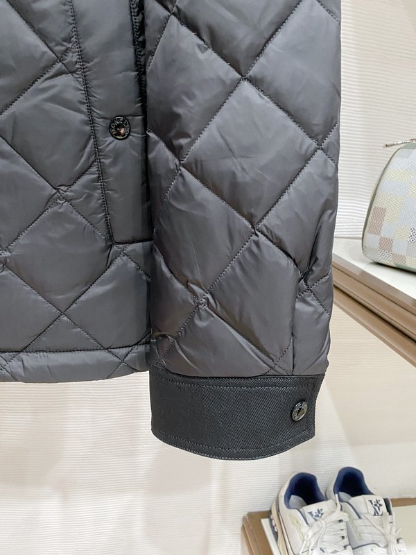 몽클레어 2026ss 새로운 다운 재킷 001-277581