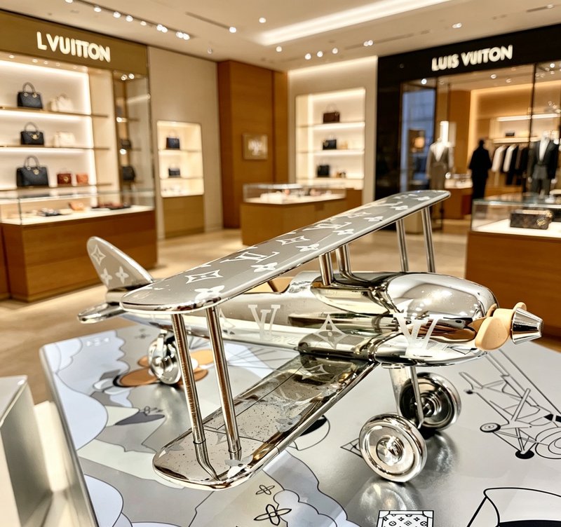 LV 한정 복엽기 장식품 001-277658