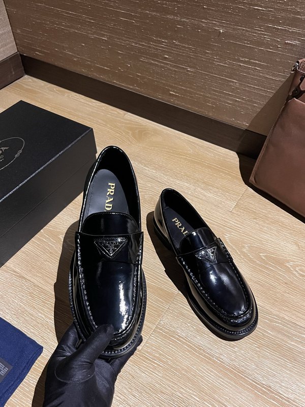 Prada 프라다 남성 캐주얼 가죽 신발 001-277820