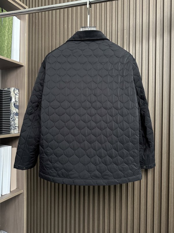 Burberry 남성 격자 무늬 패딩 자켓 (가을겨울) 001-277942