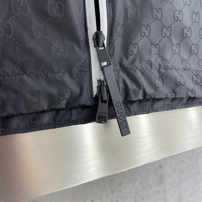 GUCCI 스키 라인 저지 자카드 지퍼 긴팔 남성 001-277995