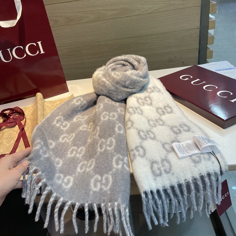 GUCCI 그라데이션 스카프 001-278031