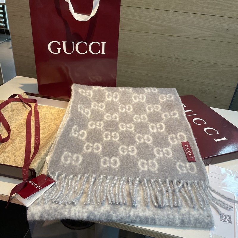 GUCCI 그라데이션 스카프 001-278031
