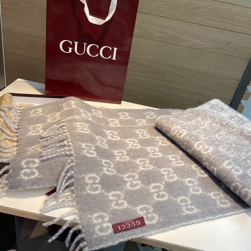 GUCCI 그라데이션 스카프 001-278031
