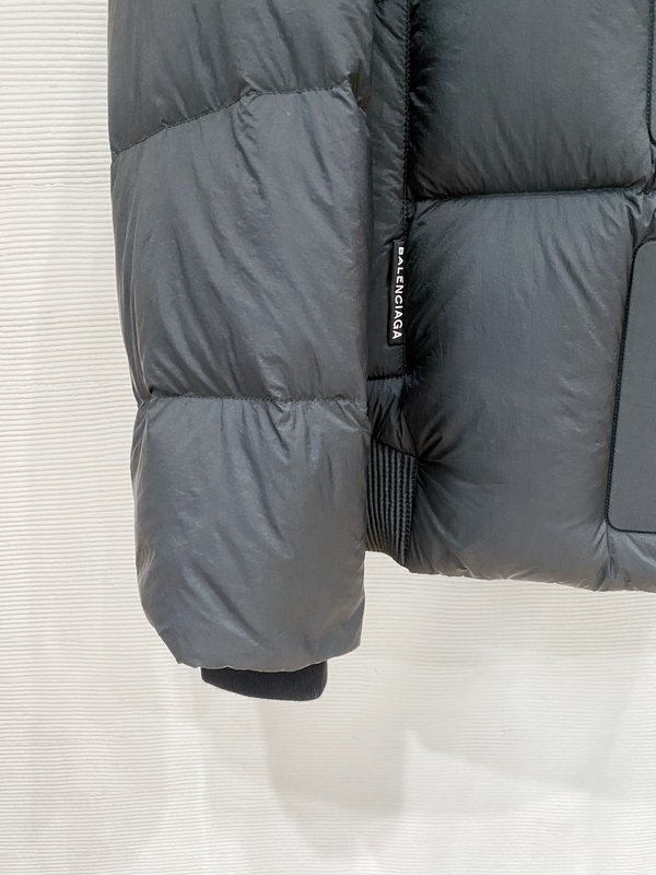 발렌시아가 메카닉 패딩 점퍼 001-278117