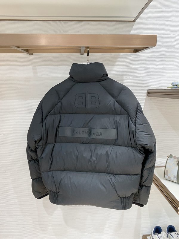발렌시아가 메카닉 패딩 점퍼 001-278117