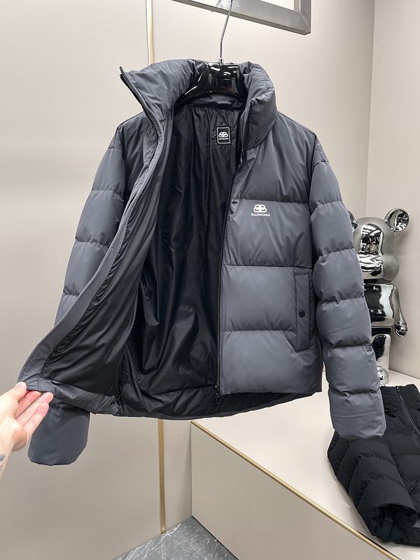 발렌시아가 오버사이즈 다운 재킷 001-278123