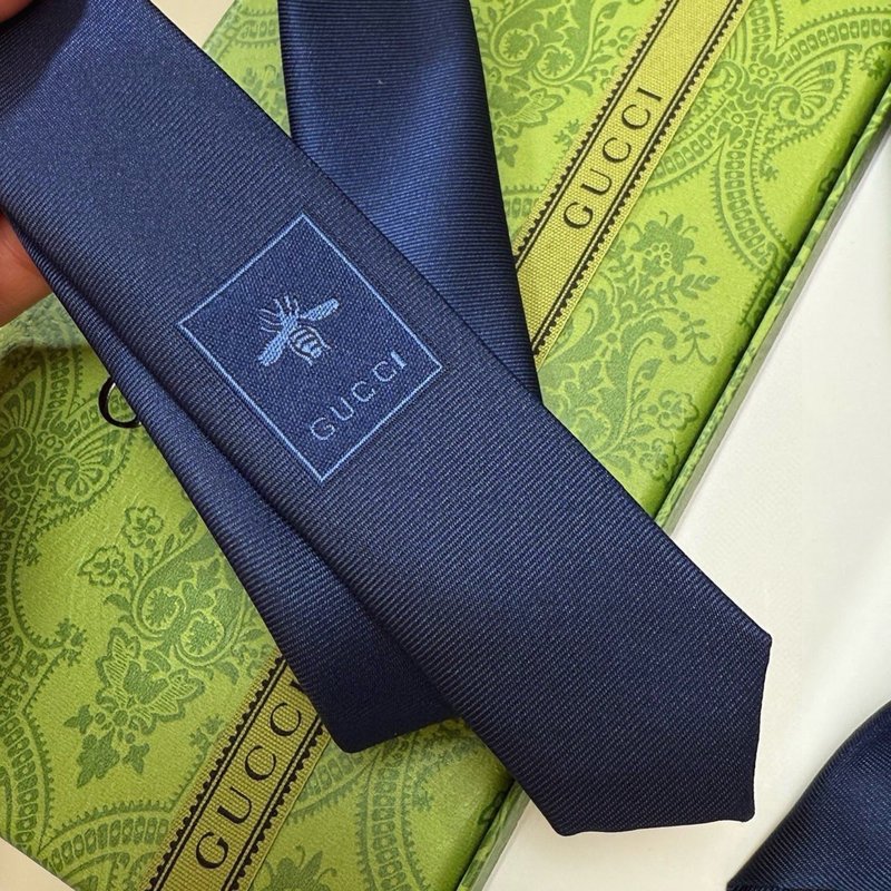 GUCCI 구찌 벌 남성 넥타이 001-278424