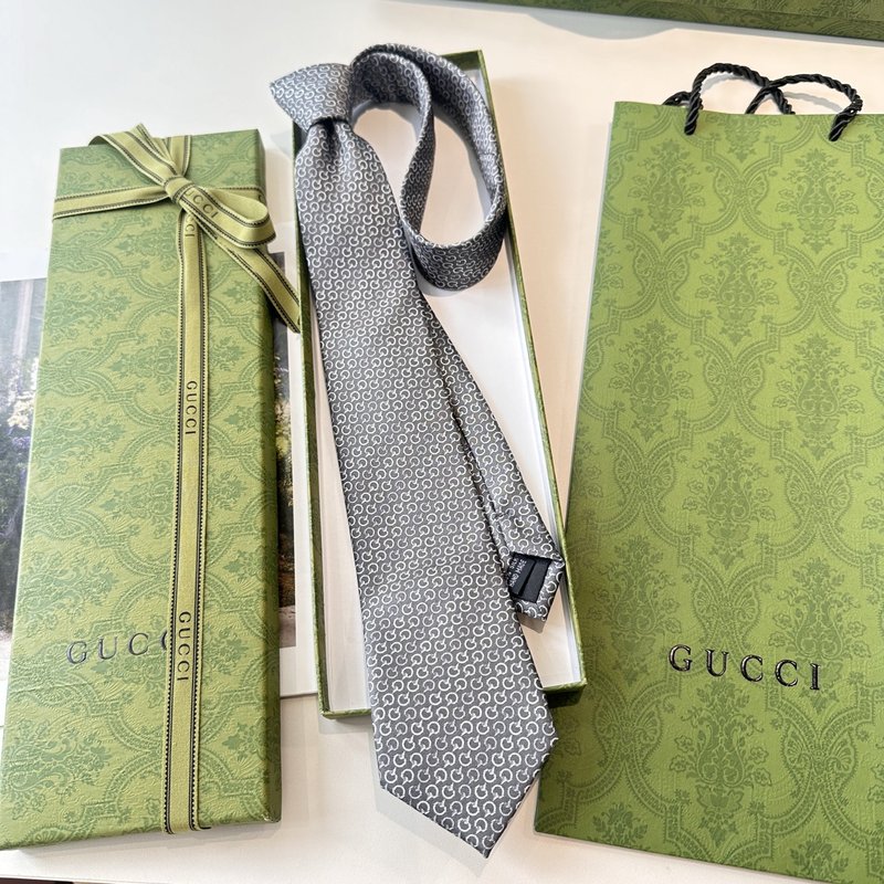 GUCCI 마구걸이 실크 자카드 넥타이 001-278447