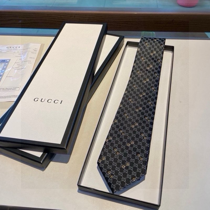GUCCI 말굽장식 실크 넥타이 001-278474