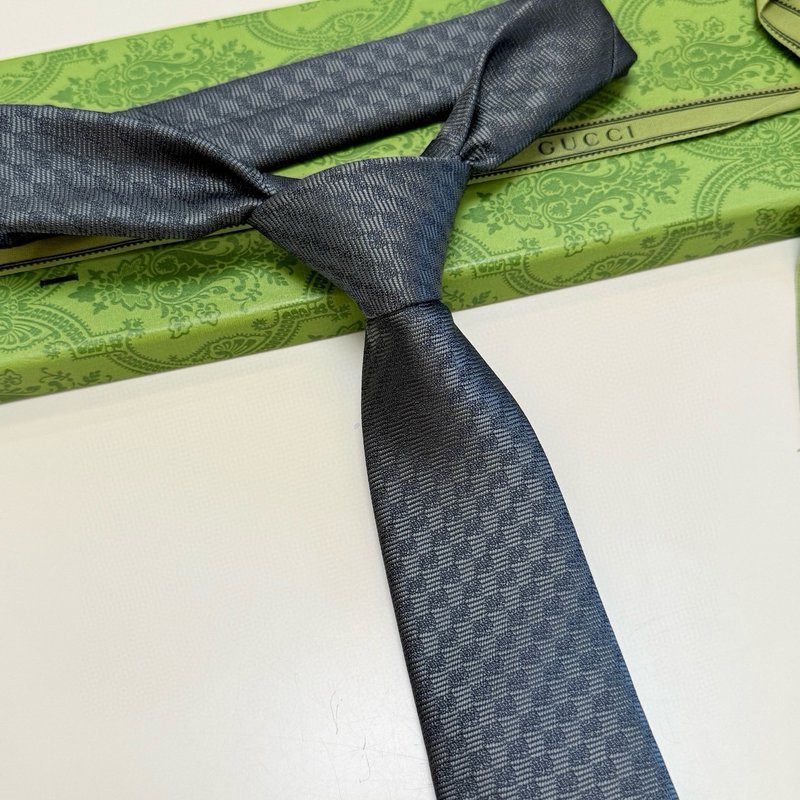GUCCI 구찌 남성용 더블GG 실크 넥타이 001-278478