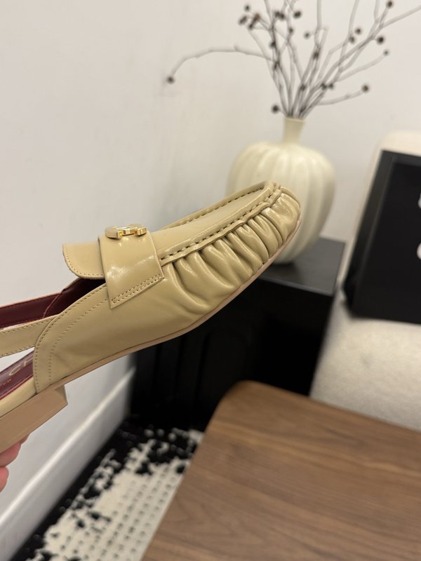더블 C 메탈 버클 로퍼 001-278645