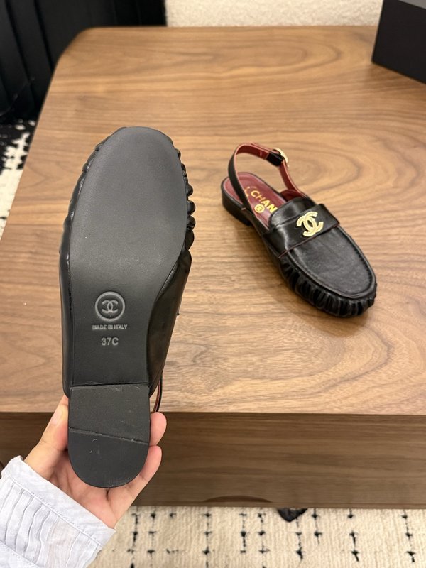 샤넬 더블 C 메탈 버클 로퍼 001-278646