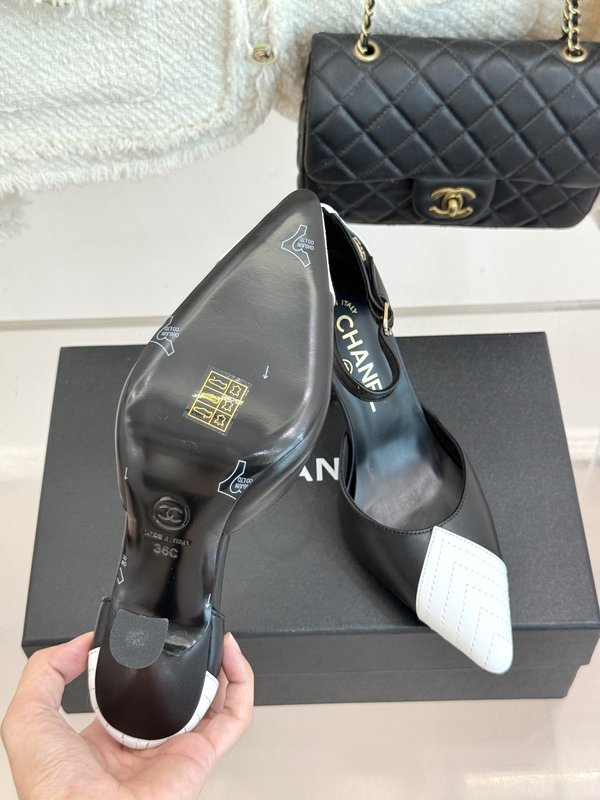 샤넬 스타일 투톤 포인트 토 하이힐 샌들 001-278654