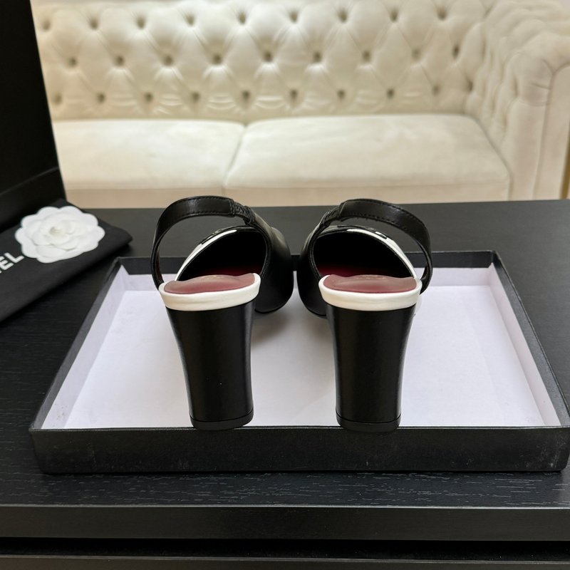 샤넬 스타일 더블 C 스퀘어토 힐 슬링백 샌들 001-278667