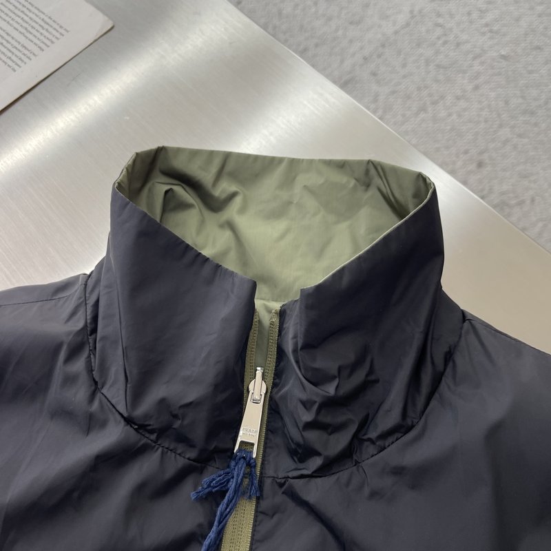 Prada Re-Nylon 스탠드칼라 양면 재킷 남성 001-278710