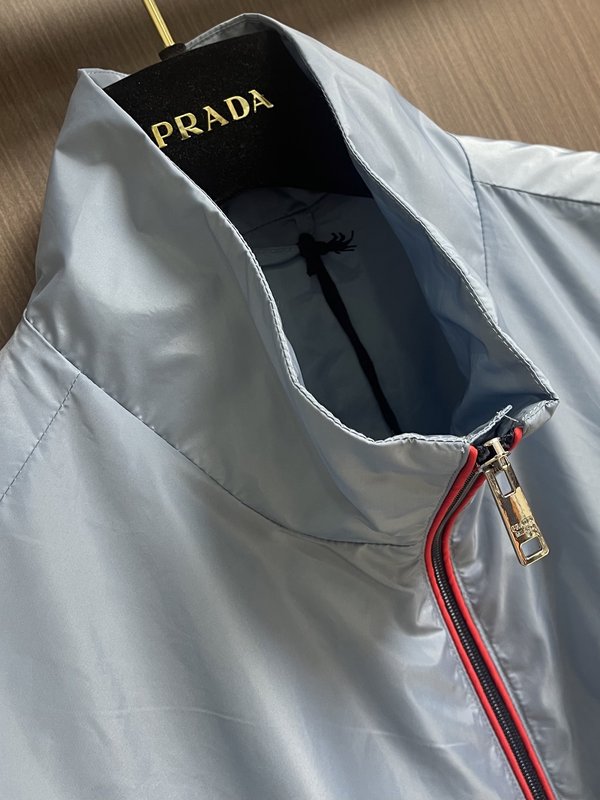 Prada 지퍼 트림 스탠드칼라 자켓 001-278770