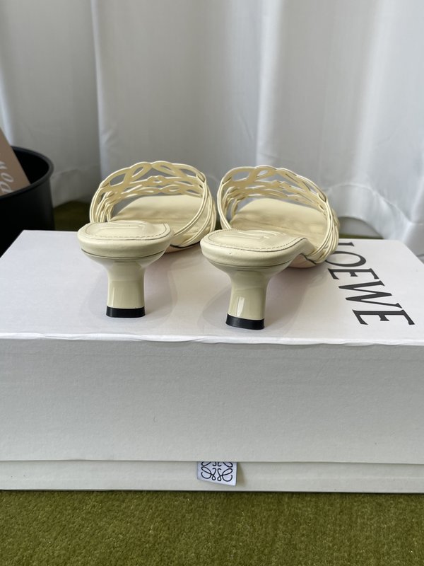 LOEWE 로에베 하이힐 가죽 슬리퍼 001-278853