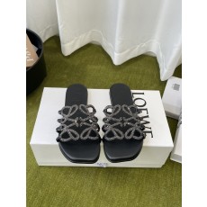 LOEWE 플랫 크리스탈 슬리퍼 001-278855