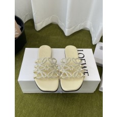 LOEWE 26SS 플랫 크리스탈 슬리퍼 001-278857