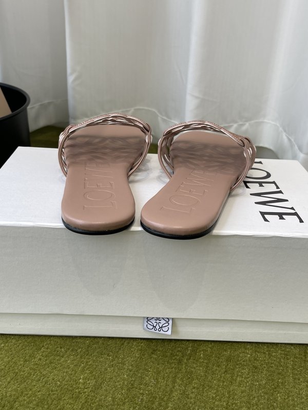 LOEWE 플랫 크리스탈 슬리퍼 001-278862