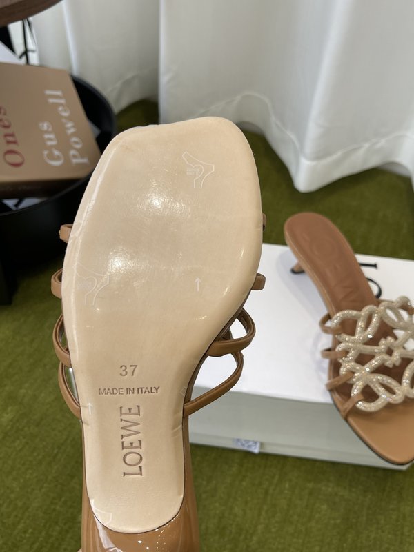 LOEWE 로에베 하이힐 크리스탈 슬리퍼 001-278870
