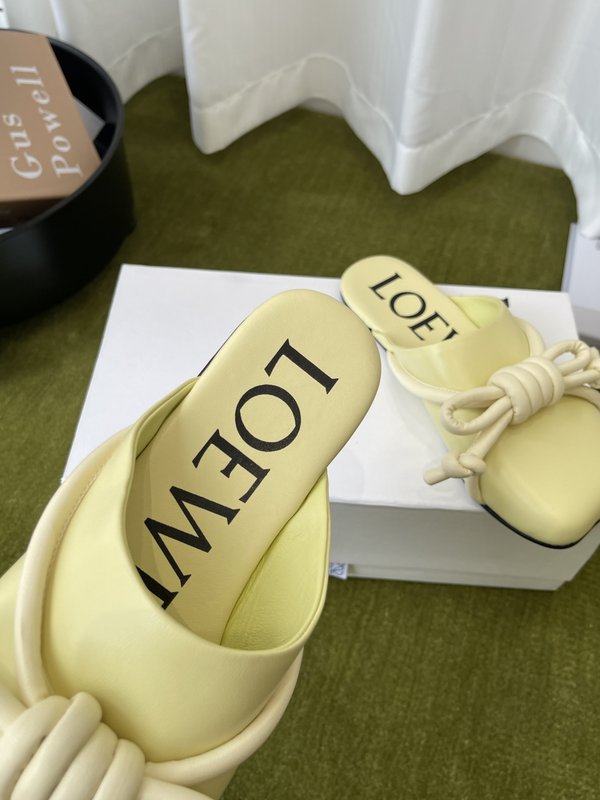 LOEWE 빈티지 반슬리퍼 001-278884
