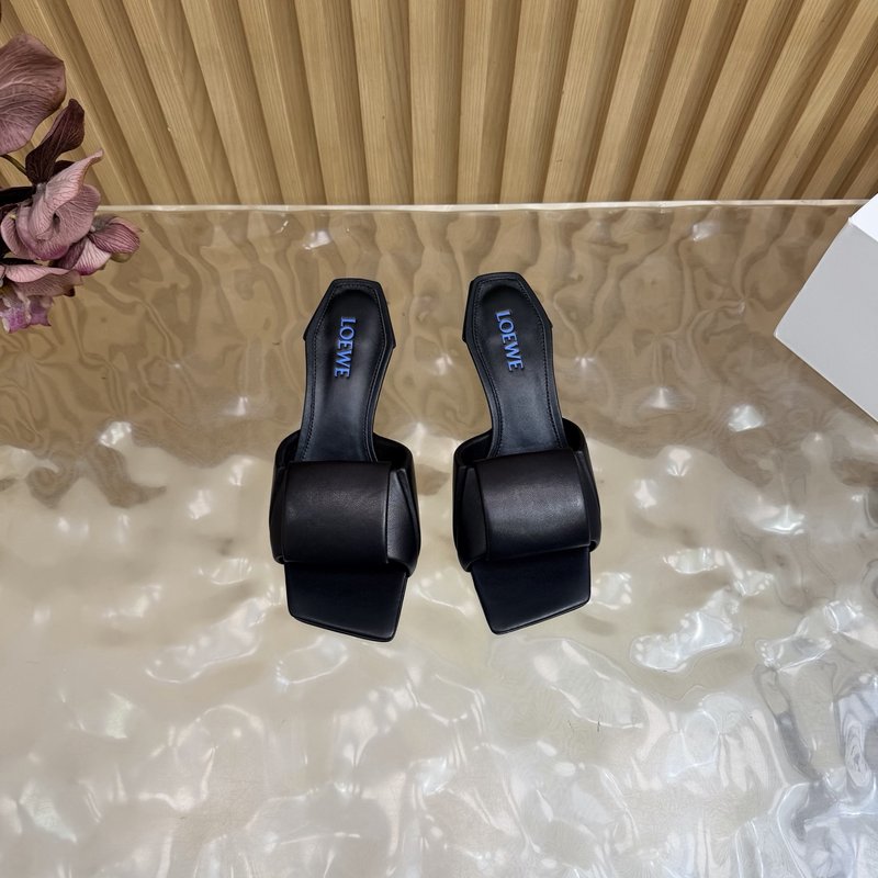 로에베 이형 뒤꿈치 반슬리퍼 001-278889