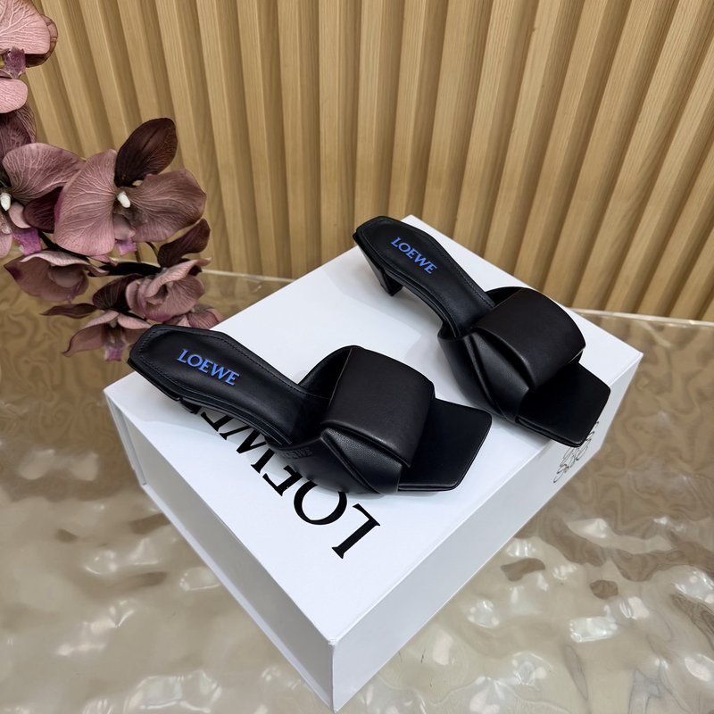 로에베 이형 뒤꿈치 반슬리퍼 001-278889
