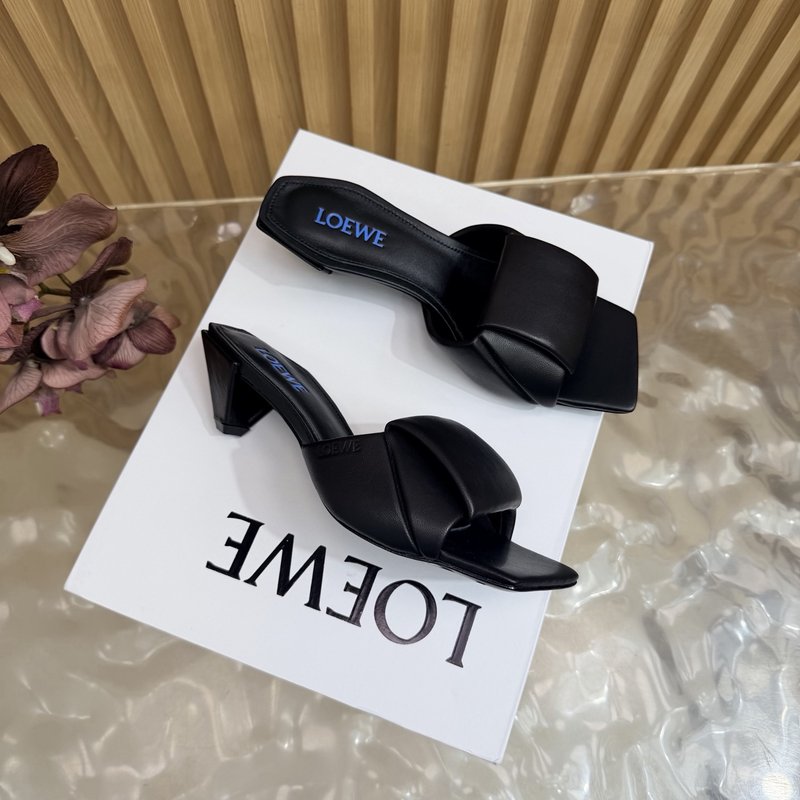 로에베 이형 뒤꿈치 반슬리퍼 001-278889
