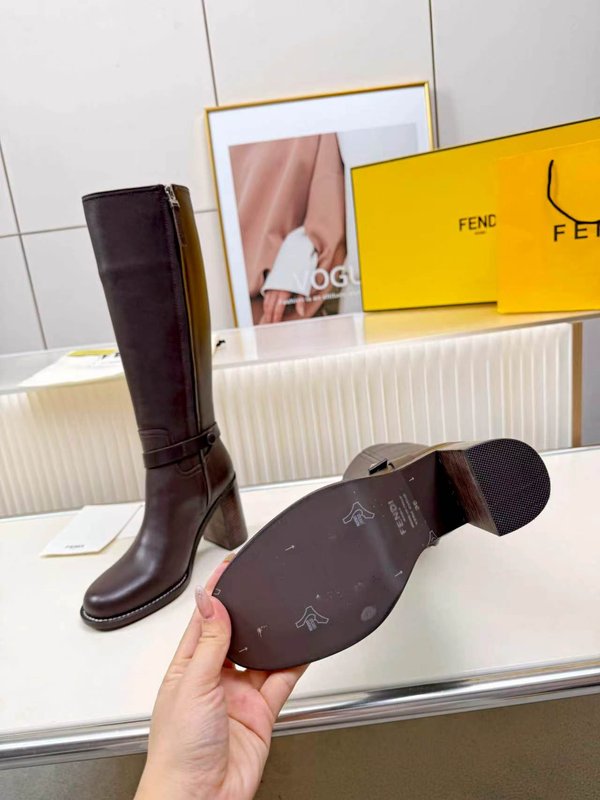FENDI 신상 송아지가죽 스타일리시 부츠 001-278894