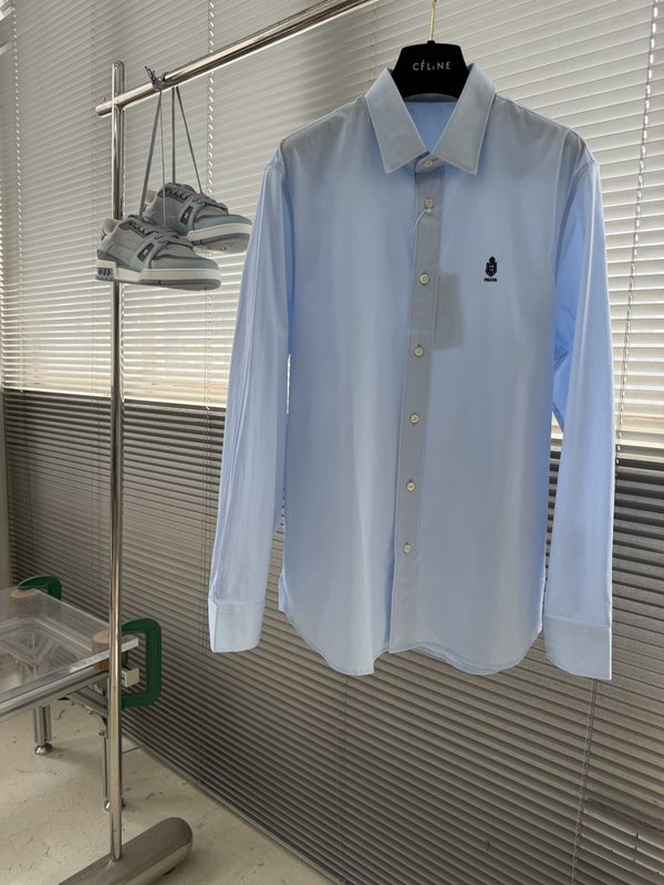 가슴 자수 디테일 포플린 셔츠 001-278900