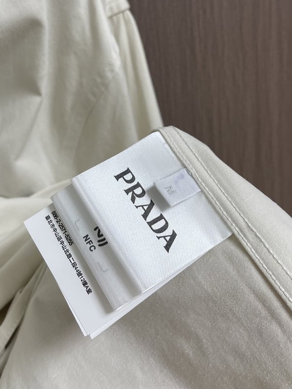 PRAD* 가슴 로고 자수 턴다운 셔츠 001-278914