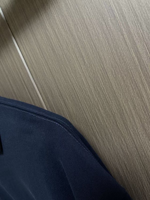 프라다 루즈핏 긴팔 폴로셔츠 001-278916