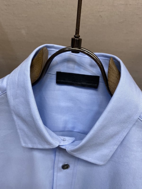Prada 면 소재 셔츠 클래식 핏 001-278949
