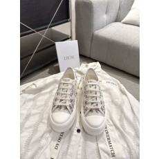 디올 최신 컬러 두꺼운 밑창 자수 캐주얼화 001-279047
