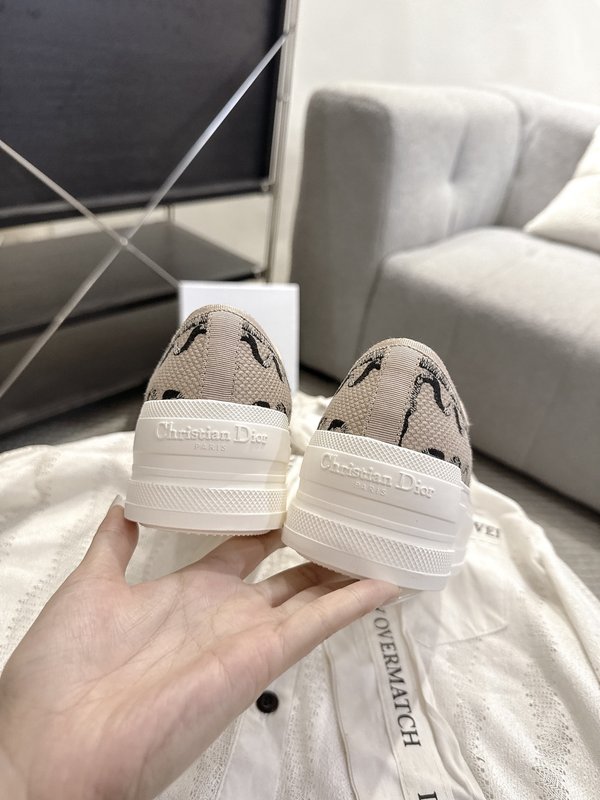 디올 자수 레이스업 플랫 슈즈 001-279051
