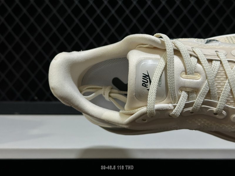 나이키 줌 프리미엄 운동화 001-279128