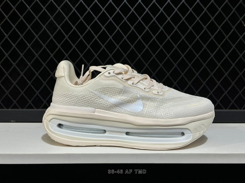 나이키 VOMERO PREMIUM 러닝화 001-279140