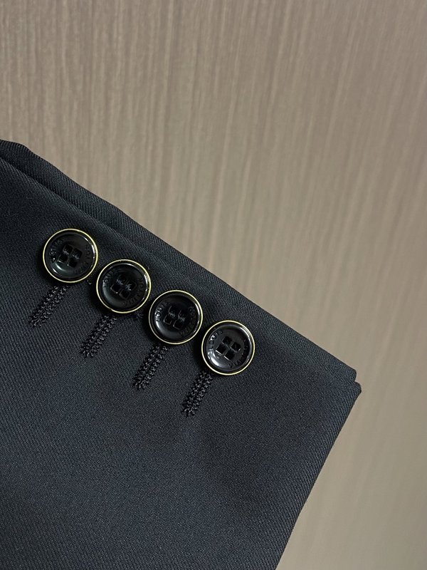 LV 2026SS 남성 정장 세트 001-279155