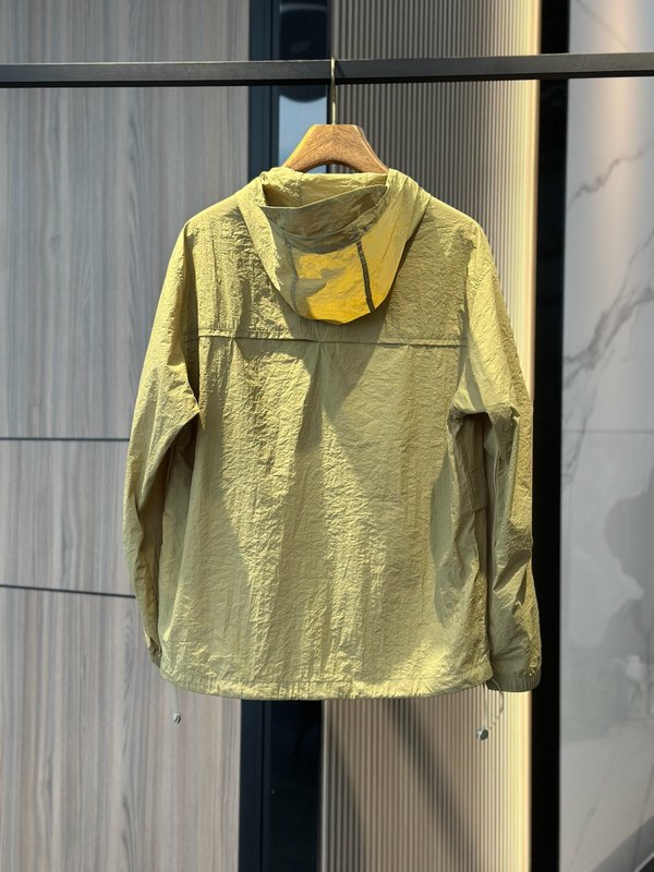 Stone Island 후드 경량 자외선차단 방풍 자켓 001-279200