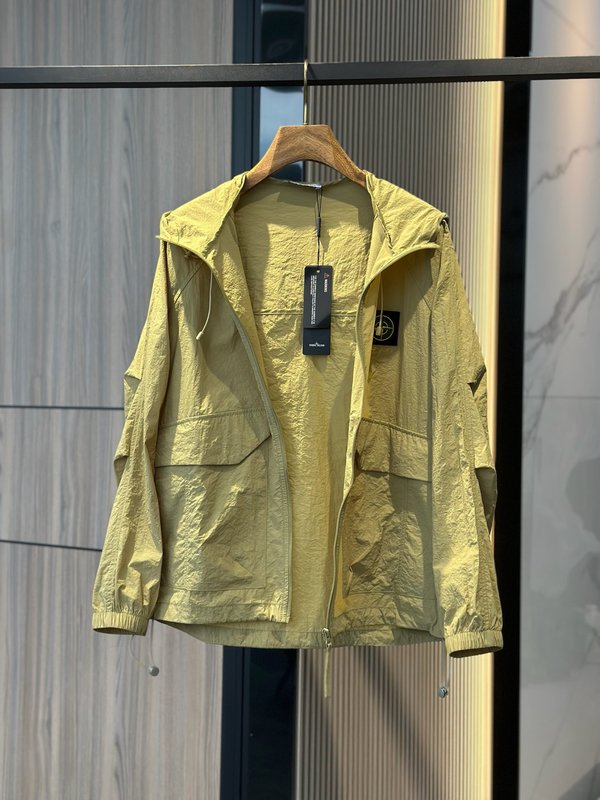 Stone Island 후드 경량 자외선차단 방풍 자켓 001-279200