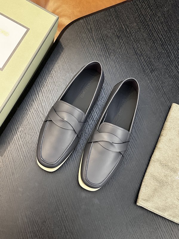TOM FORD Cambridge 송아지가죽 로우탑 스 001-279209